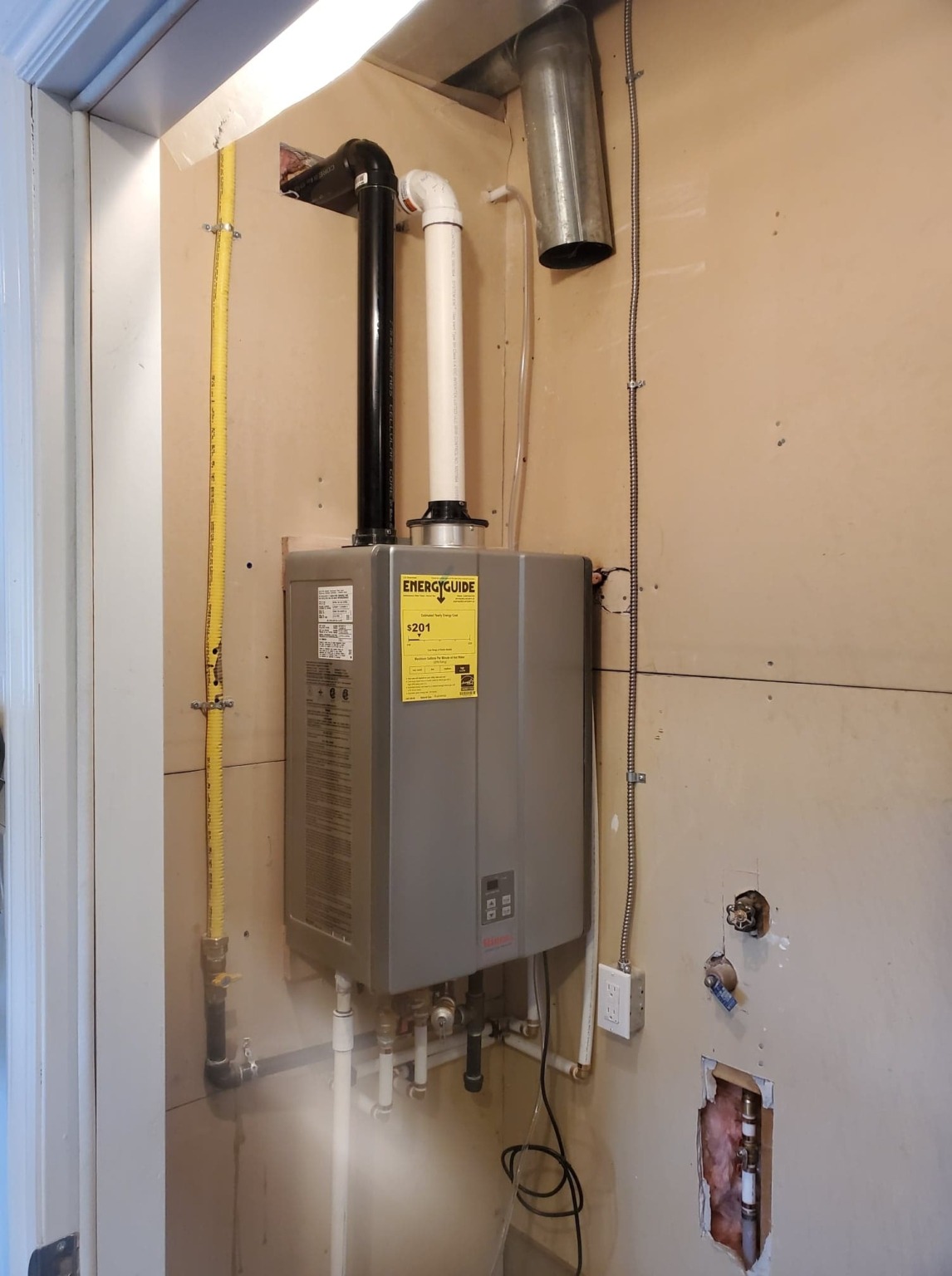 Tankless Water Heaters Norms Plumbing and Heating, Nanaimo, BC
